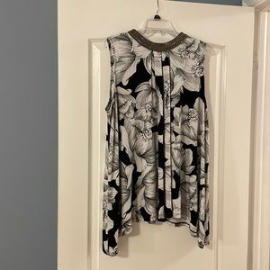 Alfani Woman Plus Size sleeveless blouse